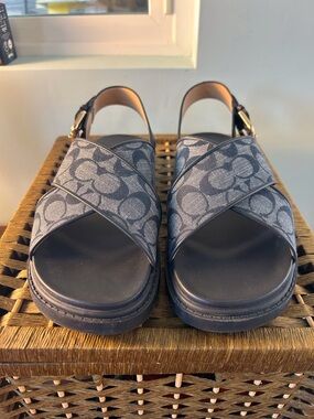 Coach Fraser Chambray Navy Sandal Women’s 9B